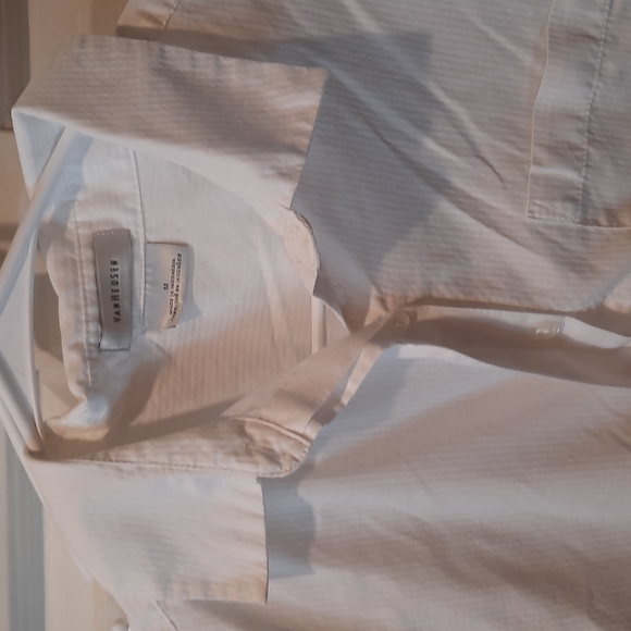 Van Heusen Womans White Button Down Shirt size M - Picture 3 of 6